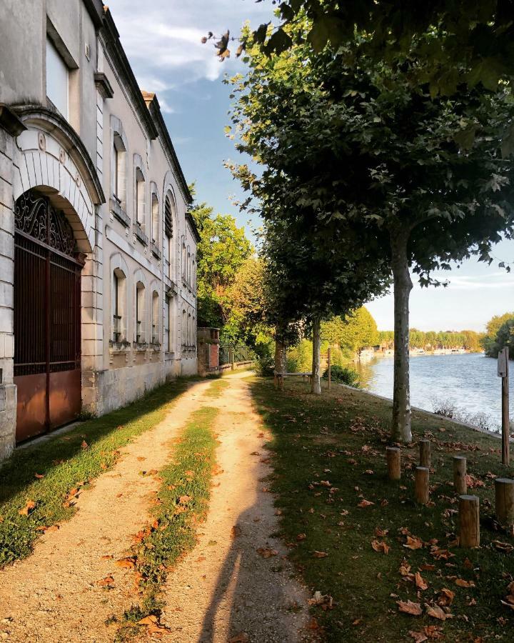 Du Cherche Midi Apartment Jarnac